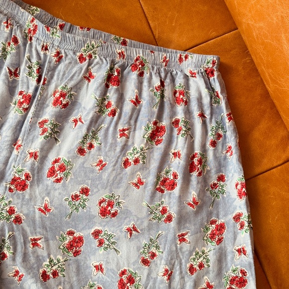 Vintage Summer Shorts - floral blue/red - size 42 - made in Canada - Picture 3 of 4